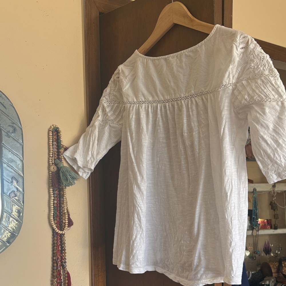 Sundance White Lace Women's Top - Picture 2 of 4